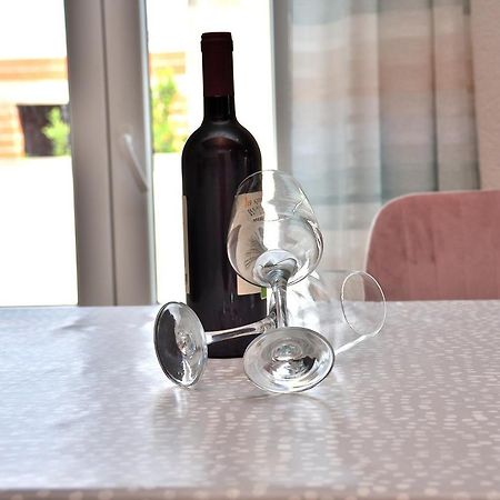 Apartment Leonora Водице Екстериор снимка