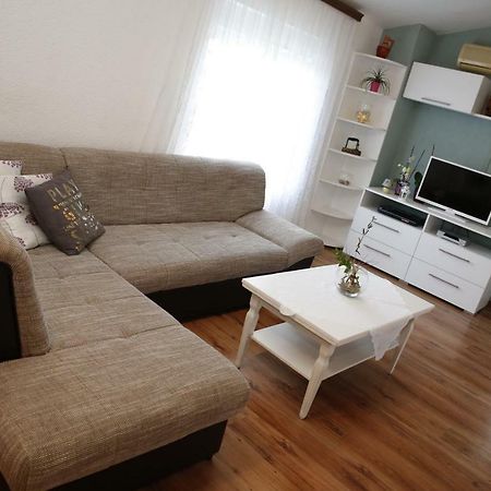 Apartment Leonora Водице Екстериор снимка