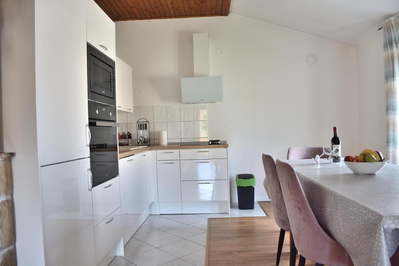 Apartment Leonora Водице Екстериор снимка
