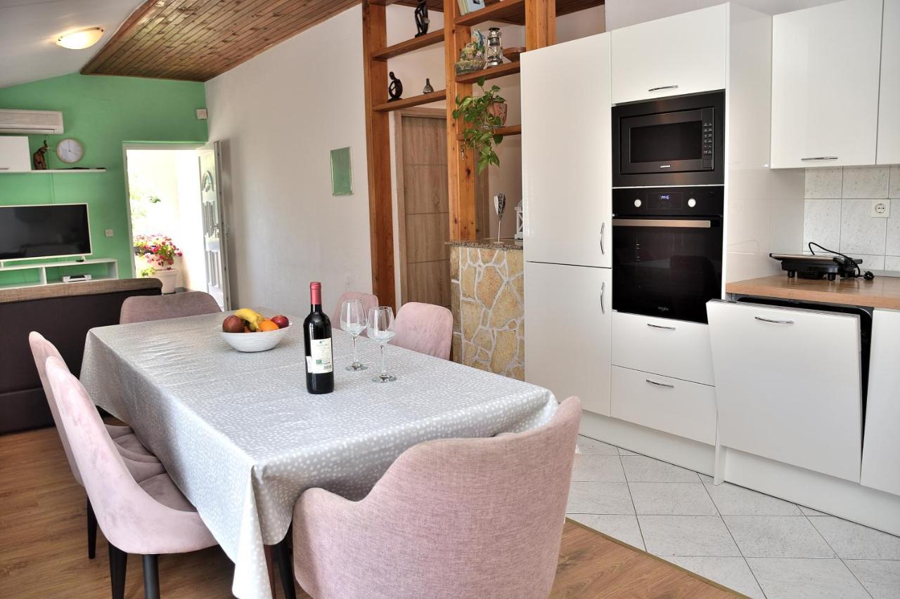 Apartment Leonora Водице Екстериор снимка