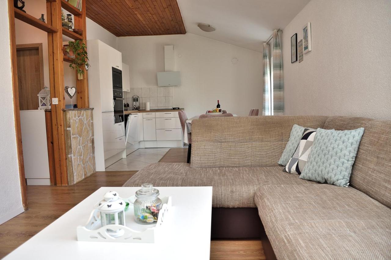Apartment Leonora Водице Екстериор снимка