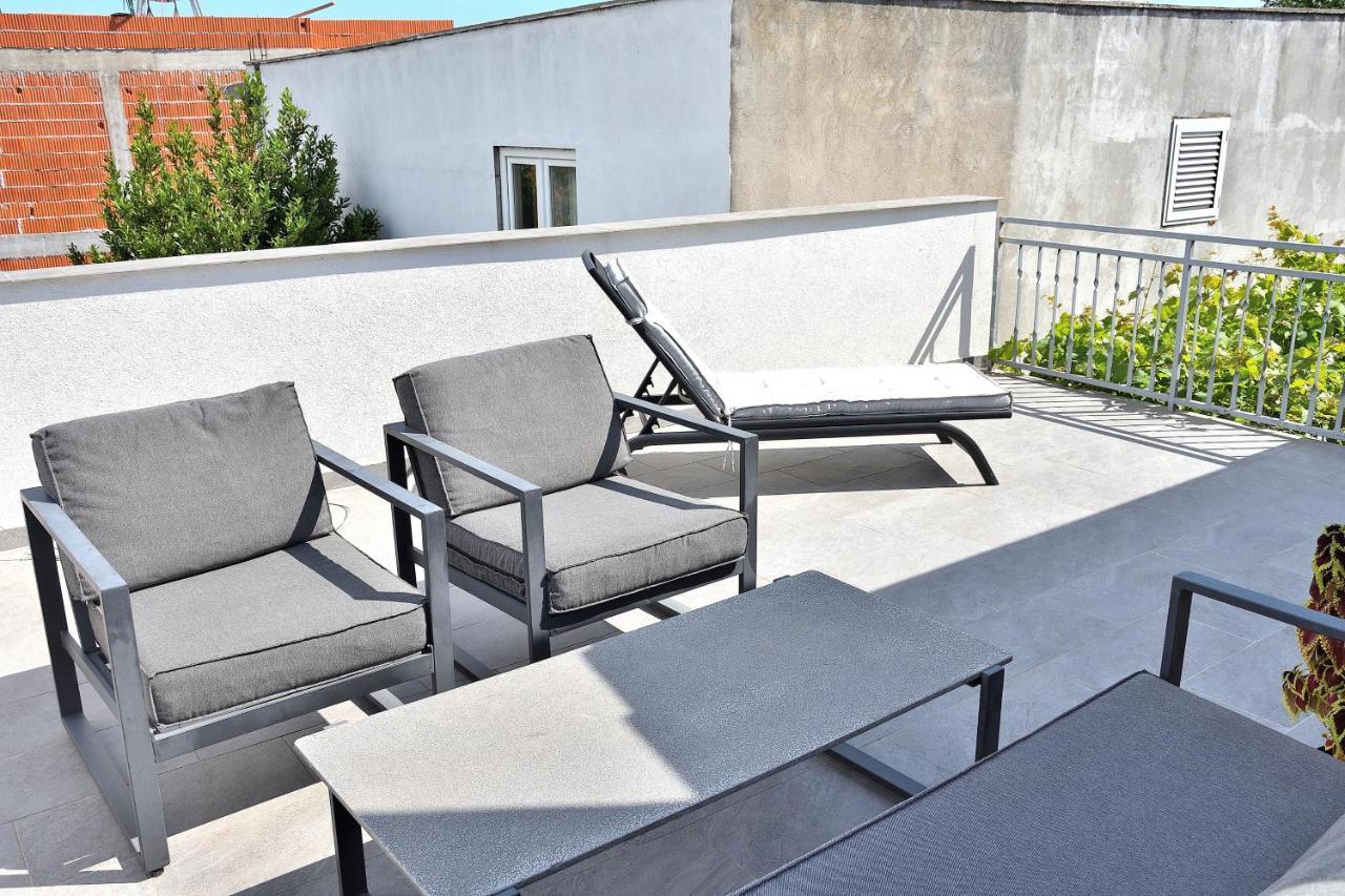 Apartment Leonora Водице Екстериор снимка