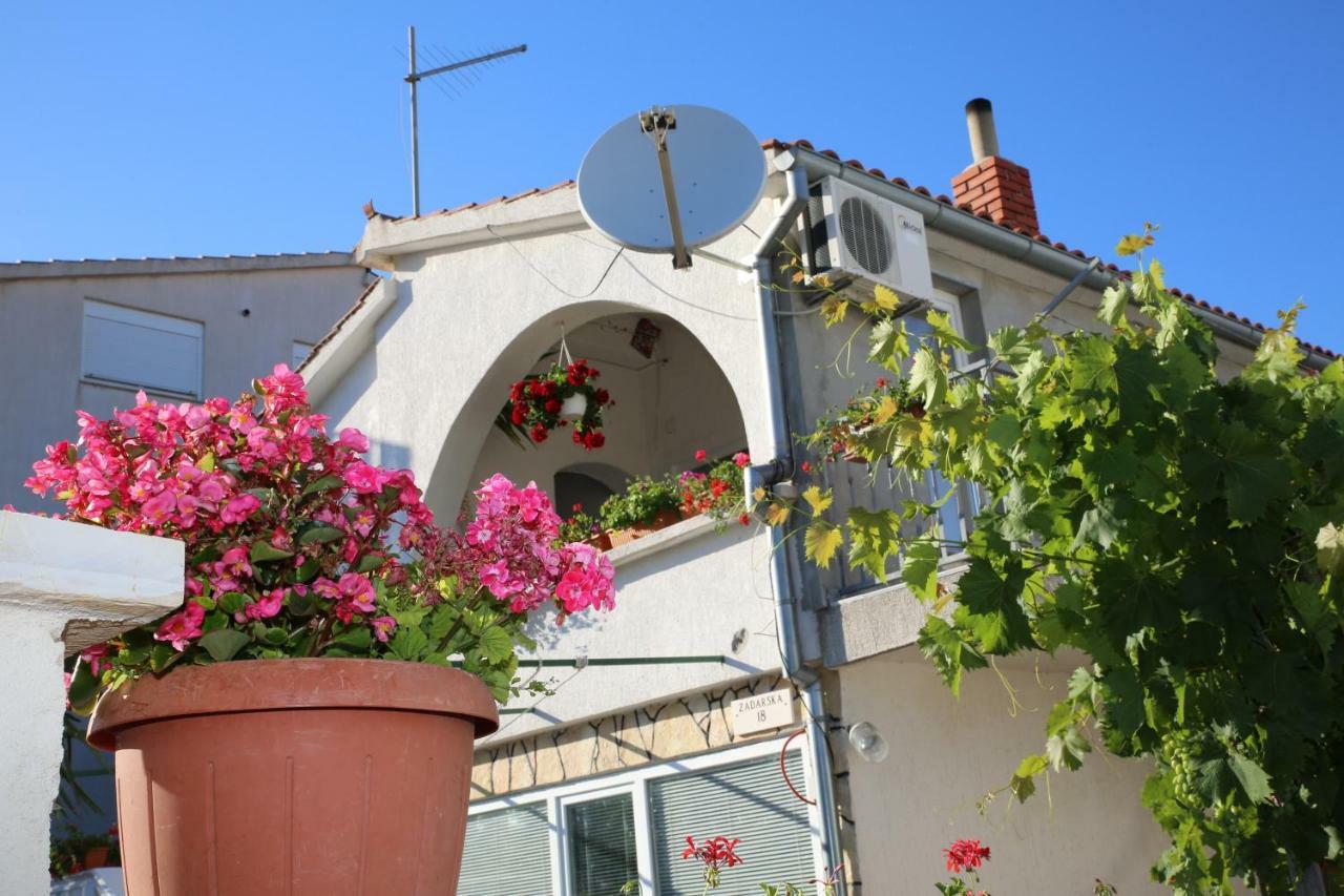 Apartment Leonora Водице Екстериор снимка